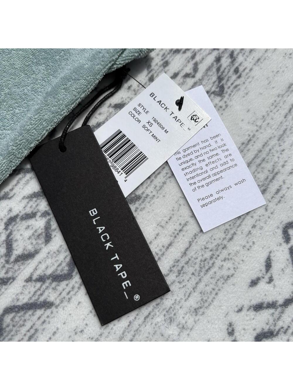 Black Tape Soft Mint Terry Cloth Crop Tank Top XS NWT - Picture 4 of 4